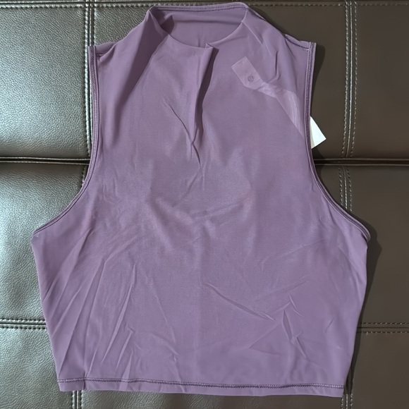 Keyhole Mesh Tank - Picture 6 of 10